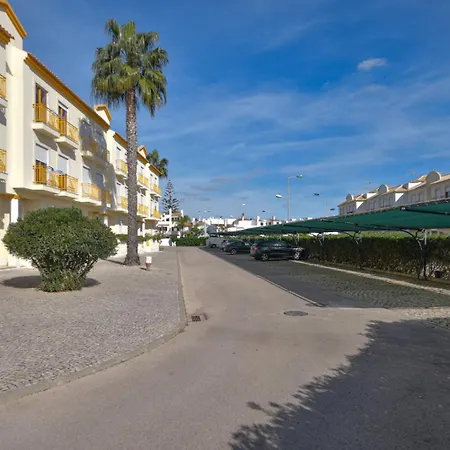Atlantida - Vilamoura-quarteira - At 250 Mts *